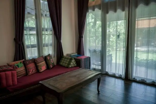 Luxury Tek Büyük Yataklı Oda, 1 En Büyük (King) Boy Yatak, Küvet, Havuz Manzaralı