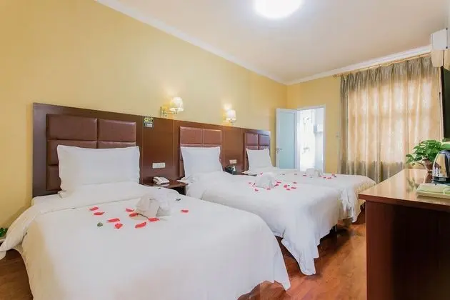 Deluxe Üç Kişilik Oda