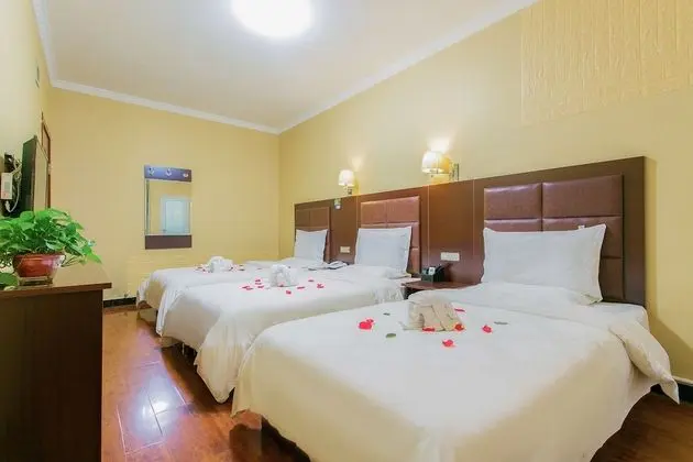 Deluxe Üç Kişilik Oda