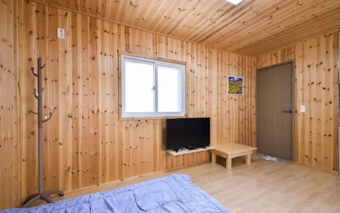 Oda (Room 1 (Unshared House))