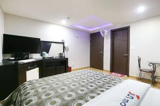 Oda (Standard Room BLACK)