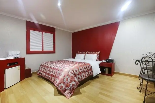 Oda (Standard Room RED)