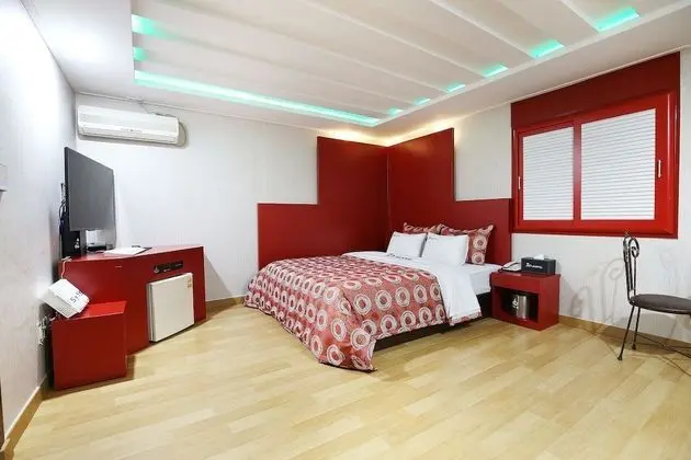 Oda (Suite room RED)