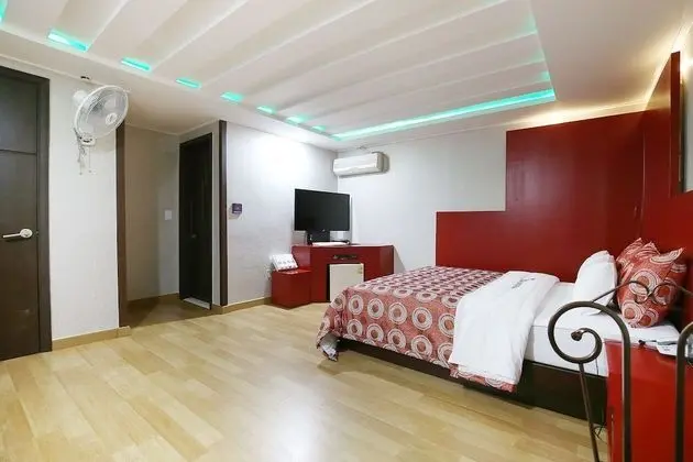 Oda (Suite room RED)