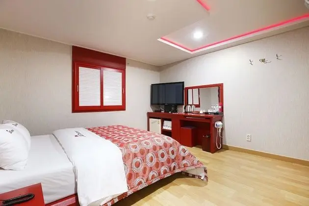 Oda (Suite room RED)