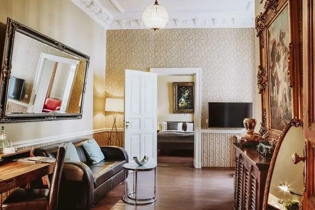 Comfort Büyük Yataklı Tek Kişilik Oda