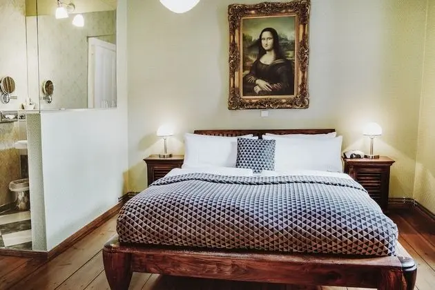 Comfort Büyük Yataklı Tek Kişilik Oda