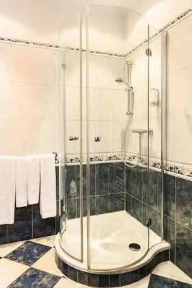 Comfort Büyük Yataklı Tek Kişilik Oda