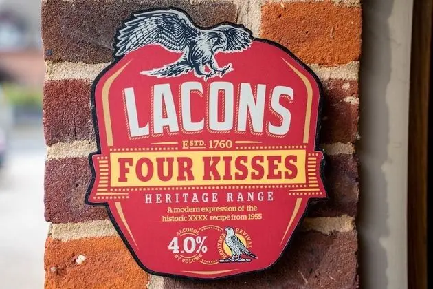 Deluxe Tek Büyük veya İki Ayrı Yataklı Oda, Engellilere Uygun, Banyolu/Duşlu