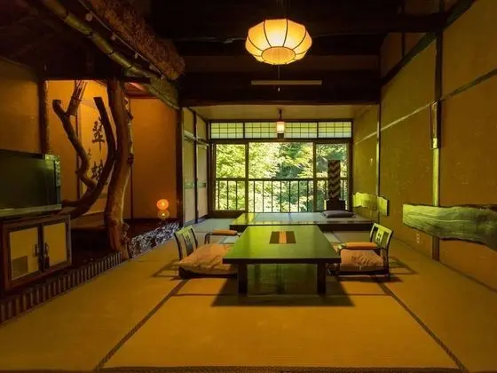Traditional Oda, Ortak Banyo (Main Wing)
