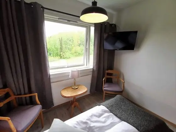 Family Oda (2, 2 twin rooms next to each other)