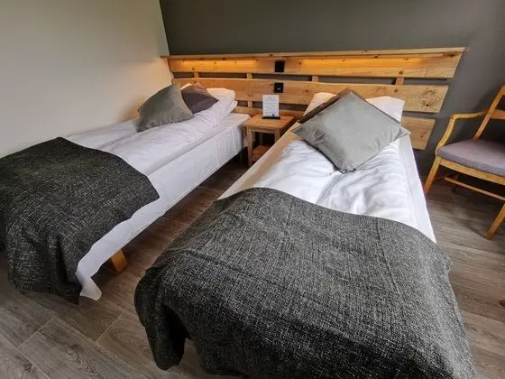 Family Oda (2, 2 twin rooms next to each other)