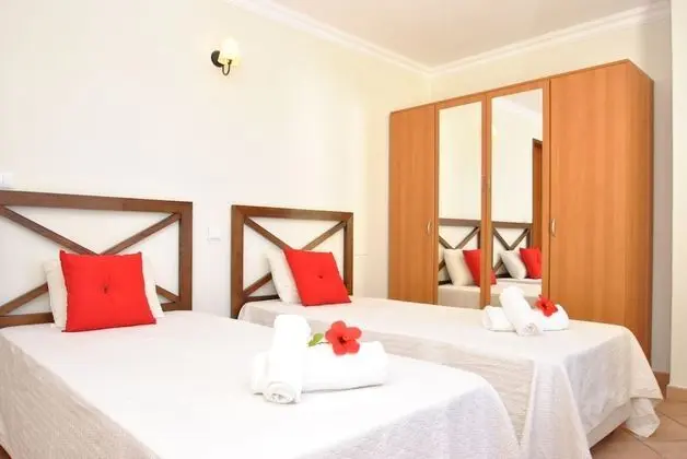 Villa, 4 Yatak Odası, Kişiye Özel Havuzlu, Deniz Manzaralı