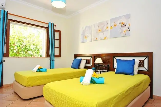 Villa, 4 Yatak Odası, Kişiye Özel Havuzlu, Deniz Manzaralı