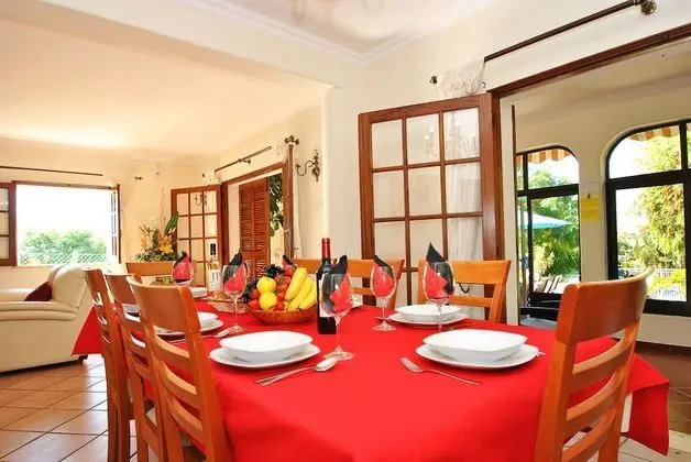 Villa, 4 Yatak Odası, Kişiye Özel Havuzlu, Deniz Manzaralı