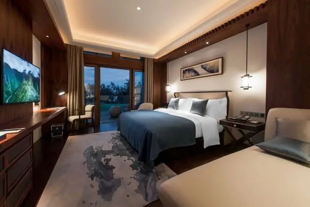Luxury Tek Büyük Yataklı Oda