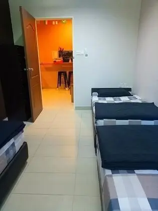 Ortak Ranzalı Oda, Sadece kadınlar için (3 bed)