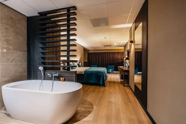 Luxury Tek Büyük Yataklı Oda