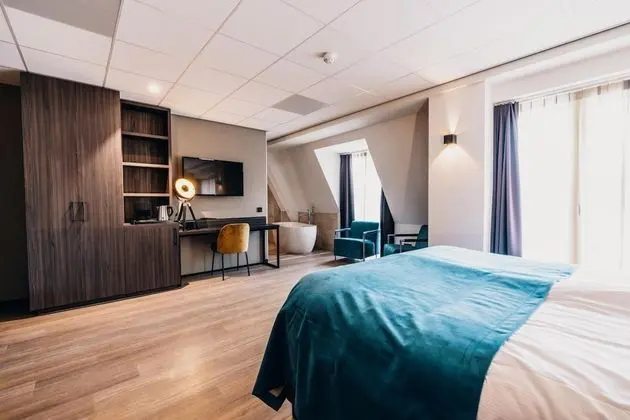 Luxury Tek Büyük Yataklı Oda