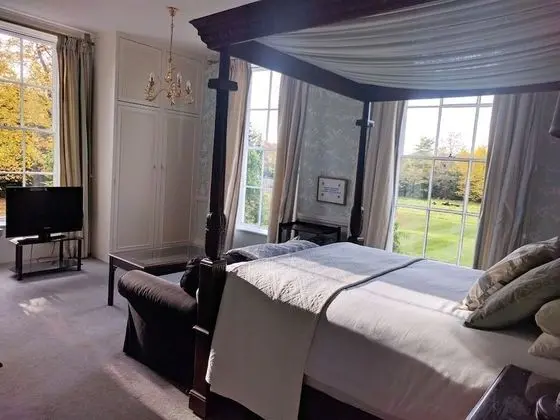 Luxury Tek Büyük Yataklı Oda, Banyolu/Duşlu