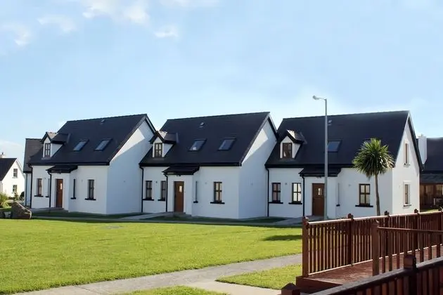 Standard Ev, Engellilere Uygun, Banyolu/Duşlu (Standard Holiday Homes)