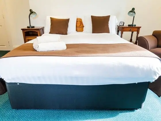 Deluxe Tek Büyük Yataklı Oda, Banyolu/Duşlu, Bahçe Manzaralı