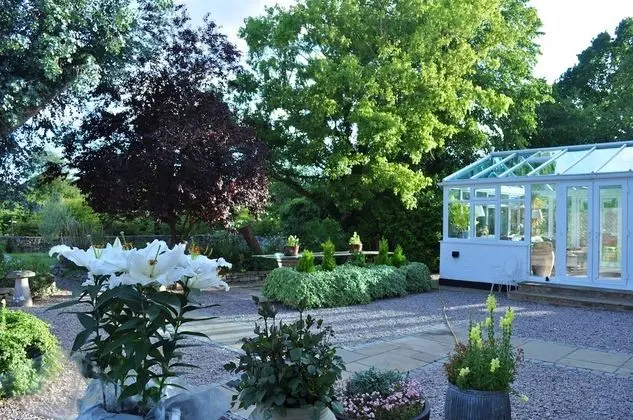 Deluxe Tek Büyük Yataklı Oda, Banyolu/Duşlu, Bahçe Manzaralı