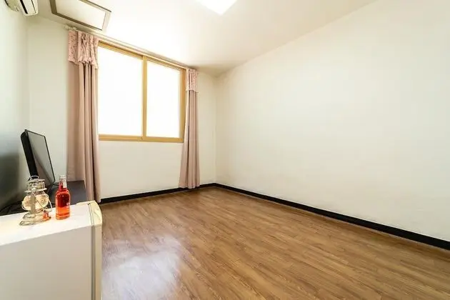 Basic Oda, Dağ Manzaralı (Ondol)