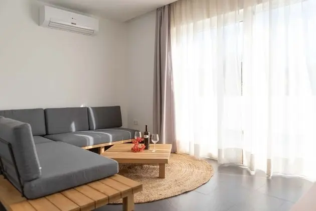 Villa Deluxe (Adults Only)