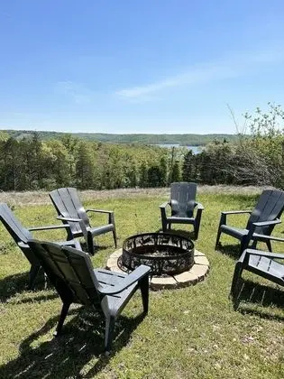 Ev (Hoot Owl @ Table Rock Lake - AMAZING )