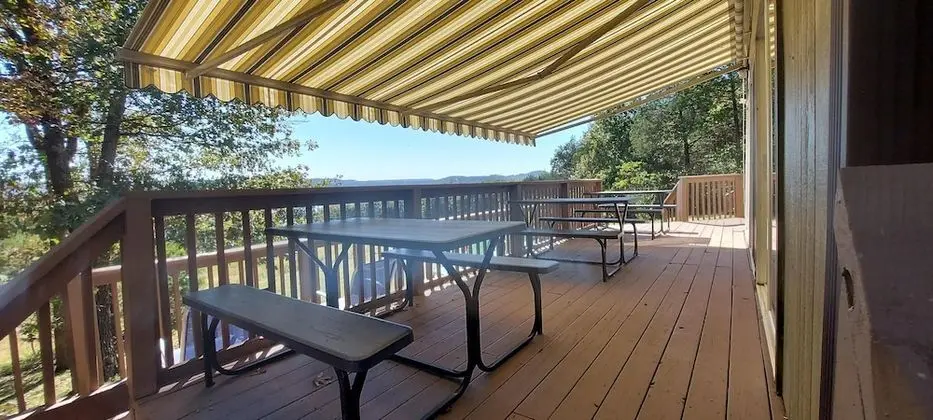 Ev (Hoot Owl @ Table Rock Lake - AMAZING )