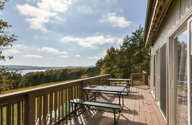 Ev (Hoot Owl @ Table Rock Lake - AMAZING )