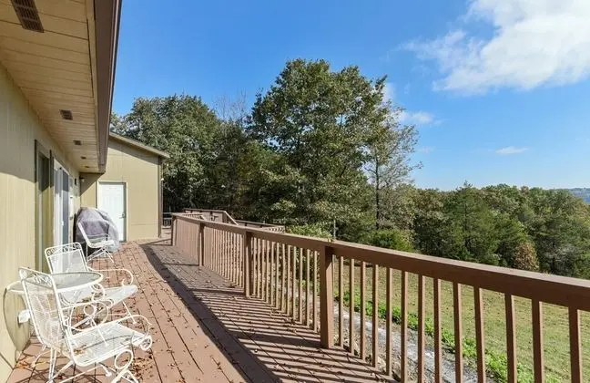 Ev (Hoot Owl @ Table Rock Lake - AMAZING )