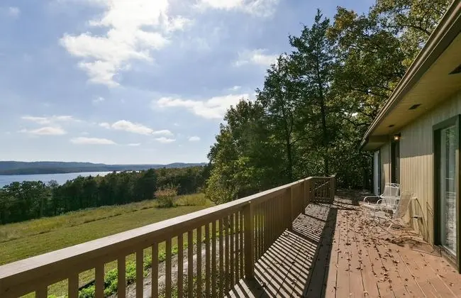 Ev (Hoot Owl @ Table Rock Lake - AMAZING )