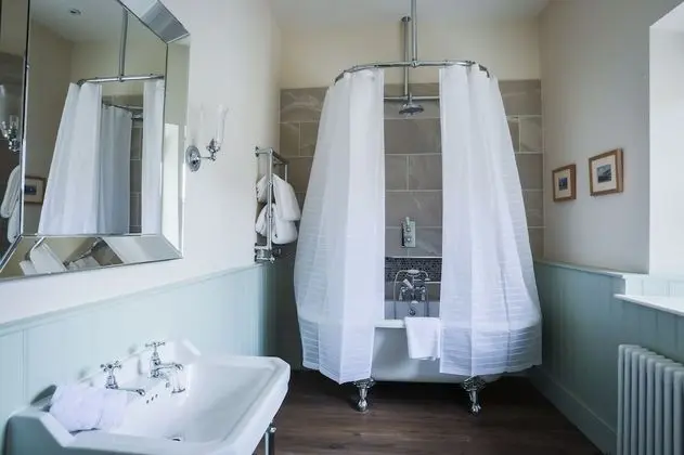 Deluxe Tek Büyük Yataklı Oda, 1 Büyük (Queen) Boy Yatak, Banyolu/Duşlu, Bahçe Manzaralı