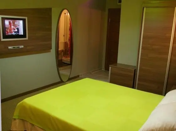 Standart Oda, Deniz veya Dağ Manzaralı