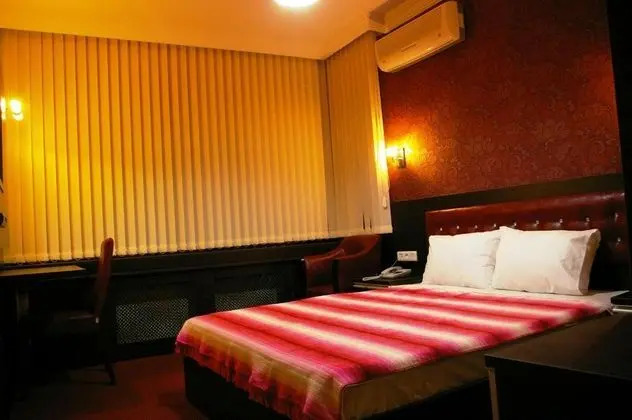 Standart Oda, Deniz veya Dağ Manzaralı