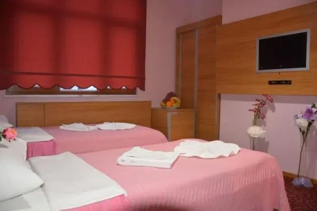 Standard Büyük Yataklı Tek Kişilik Oda