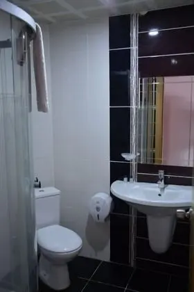 Standard Büyük Yataklı Tek Kişilik Oda
