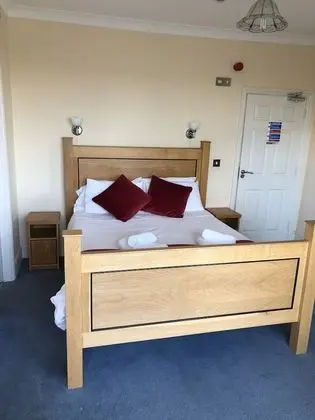 Premium Tek Büyük Yataklı Oda (Room 1)