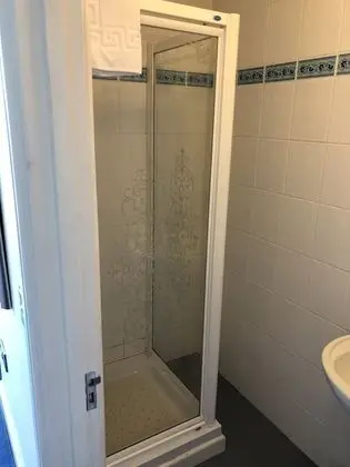 Premium Tek Büyük Yataklı Oda (Room 1)