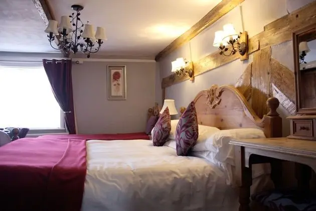 Deluxe Üç Kişilik Oda