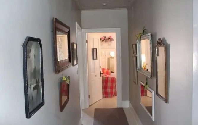 Standard Oda, 1 Büyük (Queen) Boy Yatak (2)