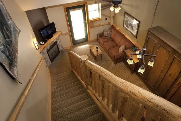 Roaring Brook Suite - Waterpark Access Additional