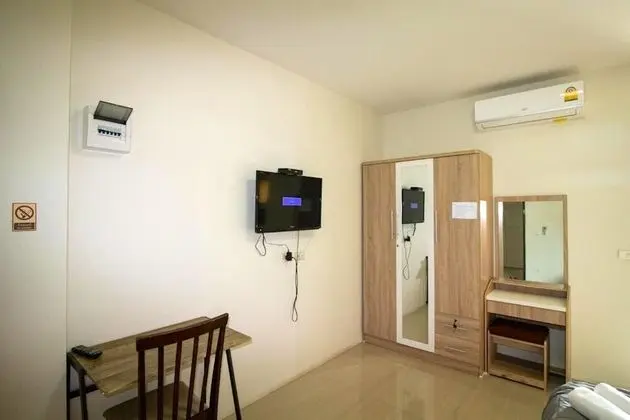 Superior Twin Room with City View
