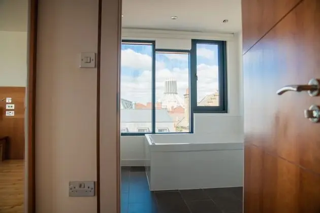 Corner Suite