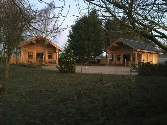 Kulübe, 1 En Büyük (King) Boy Yatak
