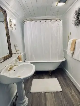 Deluxe Oda, 1 En Büyük (King) Boy Yatak, Tepe Manzaralı