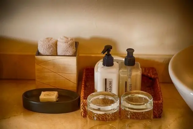 Standard Suite (East) no Swimming Pool (2)