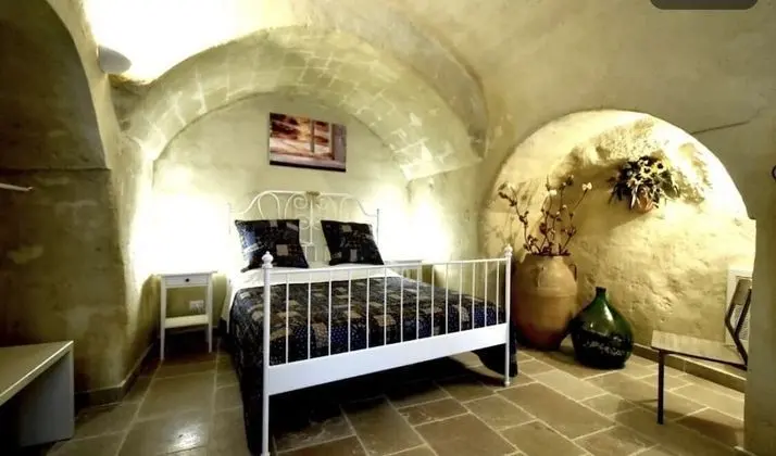 Üç Kişilik Oda (Artemisia)